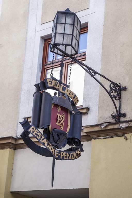 Excalibur Penzion A Restaurace Moravská Třebová Buitenkant foto