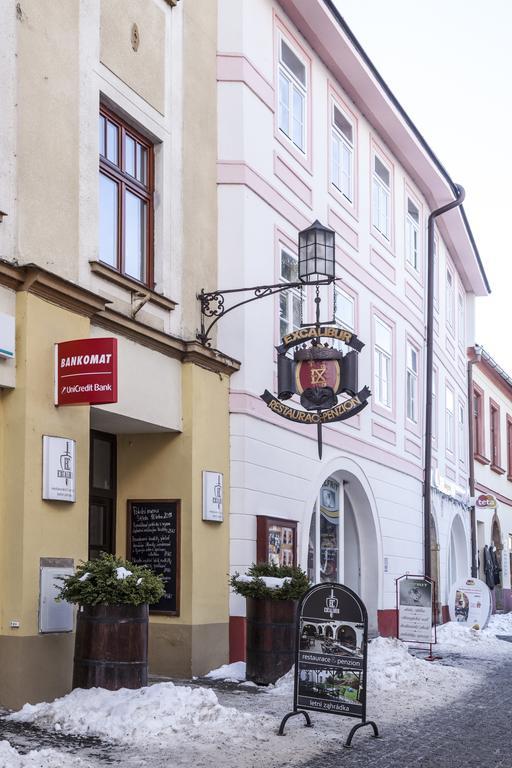 Excalibur Penzion A Restaurace Moravská Třebová Buitenkant foto